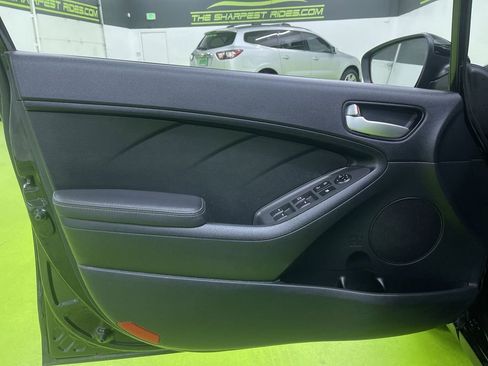 Used 2018 Kia Forte LX w/ LX Popular Package image 15