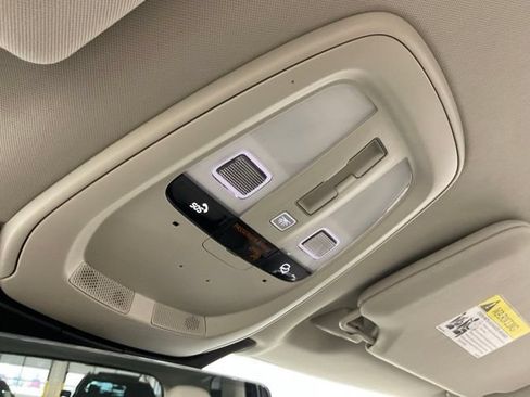 Certified 2025 Volvo XC90 T8 Plus w/ Protection Package Premier AWD/4WD image 23