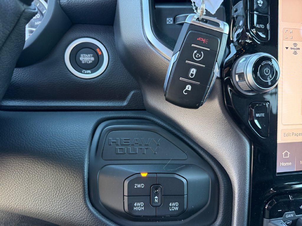 New 2026 RAM 3500 Big Horn AWD/4WD image 29