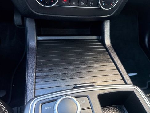 Used 2013 Mercedes-Benz ML 350 BlueTEC 4MATIC image 32