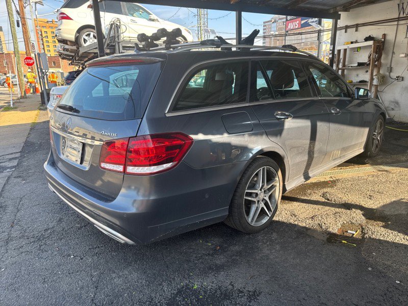 Used 2016 Mercedes-Benz E 350 4MATIC Wagon image 5