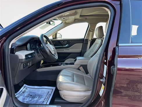 Used 2020 Lincoln Corsair Reserve image 9