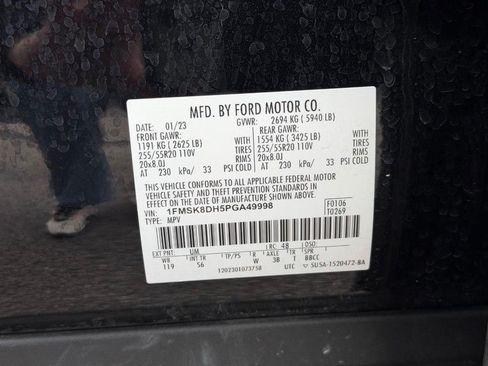 Used 2023 Ford Explorer XLT w/ Equipment Group 202A AWD/4WD image 27