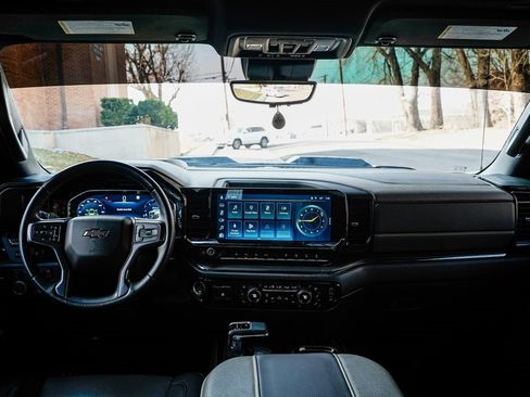 Used 2023 Chevrolet Silverado 1500 ZR2 w/ Technology Package image 12