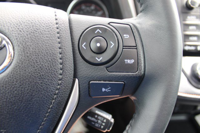 Used 2017 Toyota RAV4 SE FWD image 28
