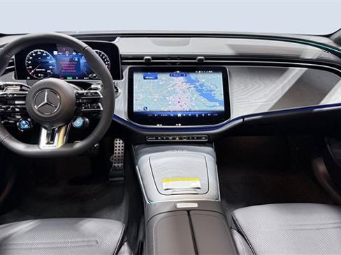 New 2026 Mercedes-Benz E 53 AMG e 4MATIC Sedan image 6