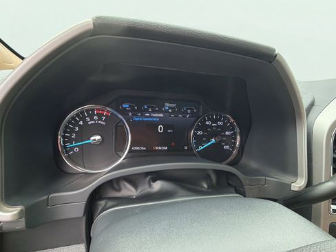 Used 2022 Ford F250 Lariat w/ Lariat Ultimate Package AWD/4WD image 19