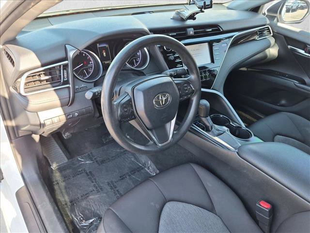 Used 2018 Toyota Camry LE w/ Convenience Package FWD image 10