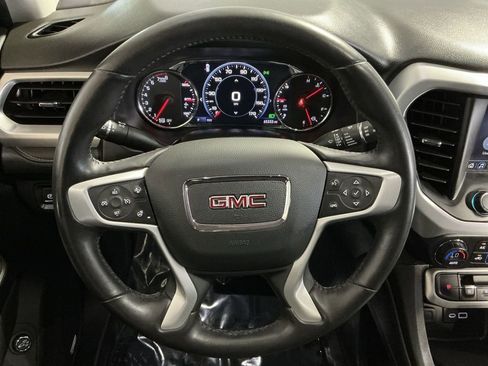 Used 2022 GMC Acadia SLT w/ Technology Package AWD/4WD image 17