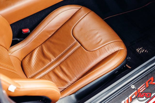 Used 2013 SRT Viper GTS w/ GTS Laguna Interior Pkg RWD image 91