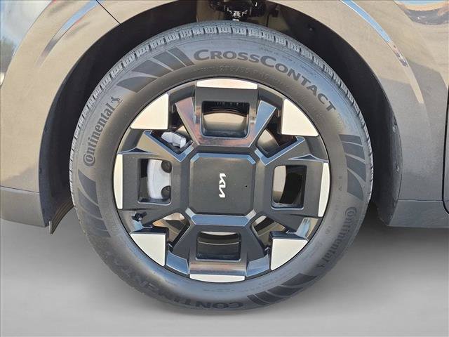 Used 2026 Kia Carnival EX FWD image 25