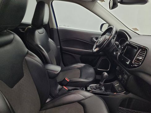 Used 2021 Jeep Compass Latitude FWD image 21