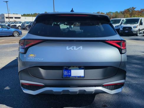 Used 2024 Kia Sportage EX image 5