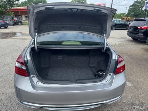 Used 2017 Honda Accord Hybrid Sedan image 18