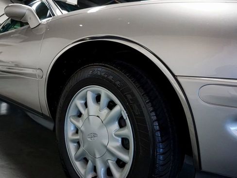 Used 1997 Buick Riviera Supercharged Coupe image 79