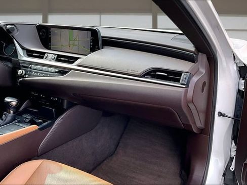 Used 2021 Lexus ES 350 w/ Premium Package FWD image 17