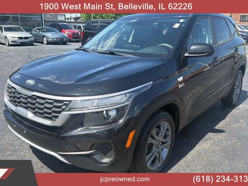 Used 2021 Kia Seltos LX AWD/4WD image 1