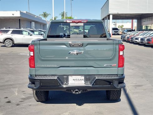 Used 2025 Chevrolet Silverado 1500 ZR2 w/ Technology Package image 27