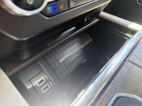 Used 2018 Ford Expedition Platinum AWD/4WD image 36