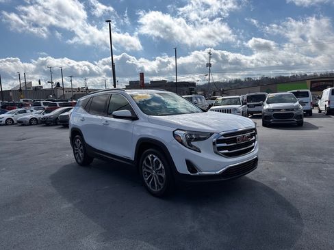 Used 2020 GMC Terrain SLT w/ Preferred Package image 1