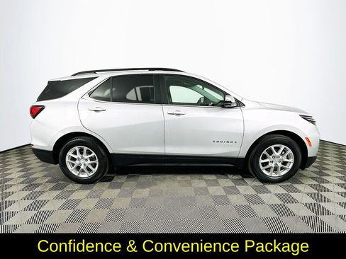 Used 2022 Chevrolet Equinox LT image 11