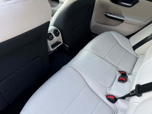 Certified 2025 Mercedes-Benz C 300 Sedan image 11