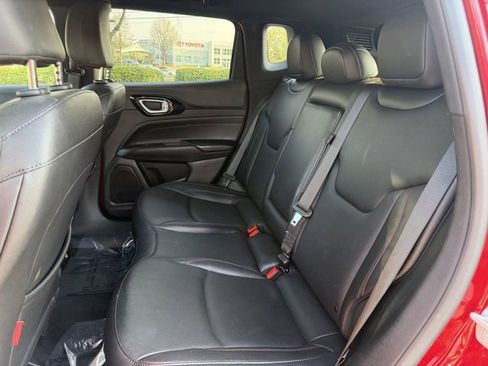 Used 2025 Jeep Compass Trailhawk w/ Trailhawk Elite Group image 33