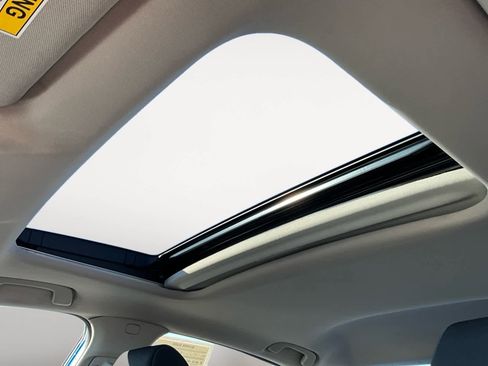 Used 2022 Honda Civic EX image 25