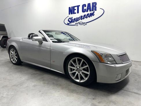 Used 2006 Cadillac XLR V image 6