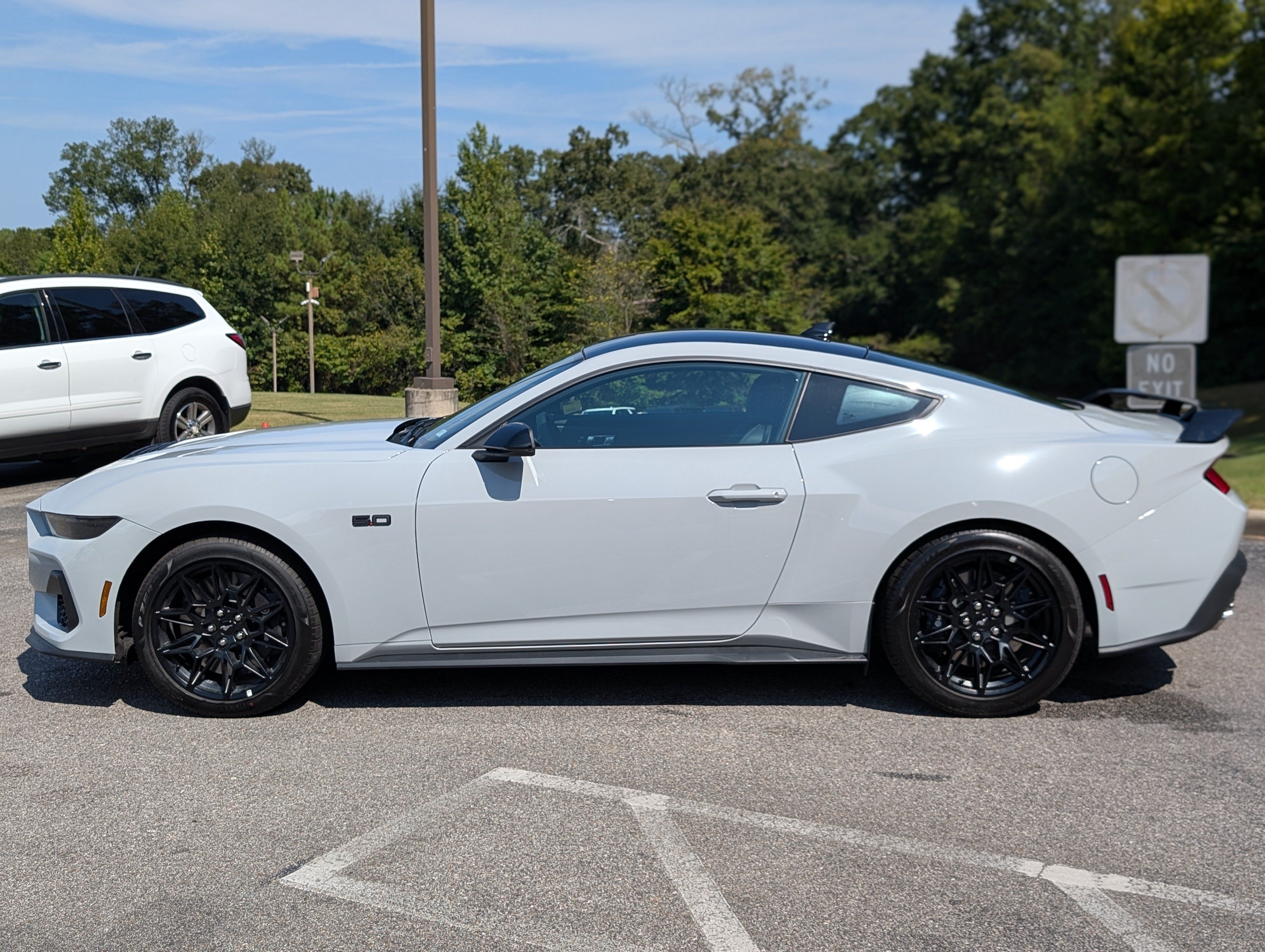 Used 2026 Ford Mustang GT Premium w/ GT Performance Package RWD image 6