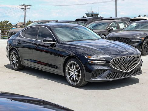 Used 2026 Genesis G70 2.5T Prestige RWD image 3