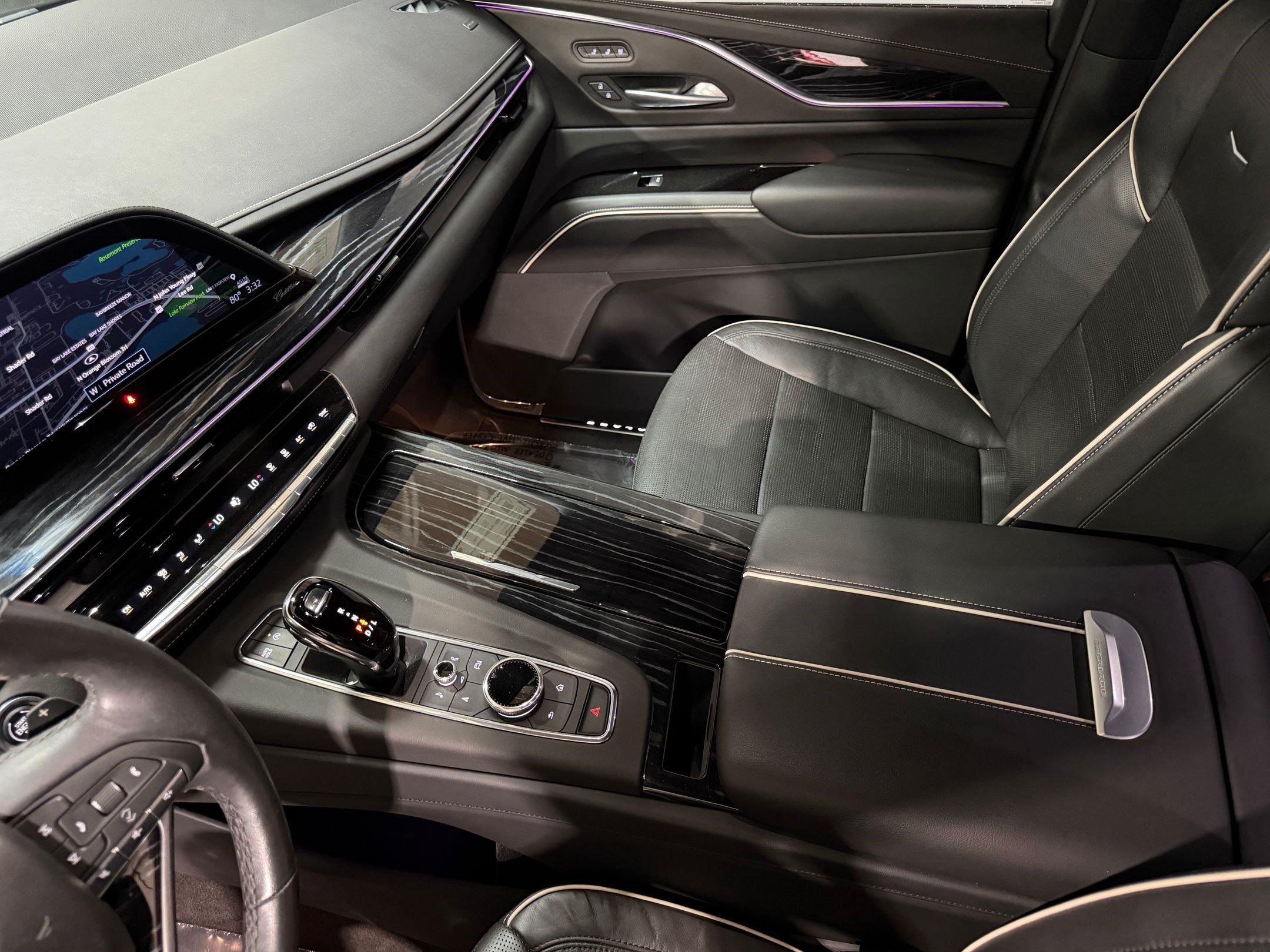 Certified 2023 Cadillac Escalade Sport w/ Touring Package AWD/4WD image 18