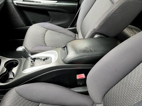 Used 2013 Dodge Journey SXT w/ Flexible Seating Group image 27