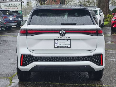 New 2026 Volkswagen Tiguan SE R-Line AWD/4WD image 4