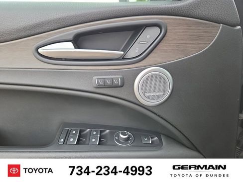 Used 2018 Alfa Romeo Stelvio Ti AWD/4WD image 22