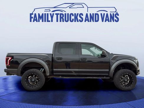 Used 2018 Ford F150 Raptor w/ Equipment Group 801A Mid image 6