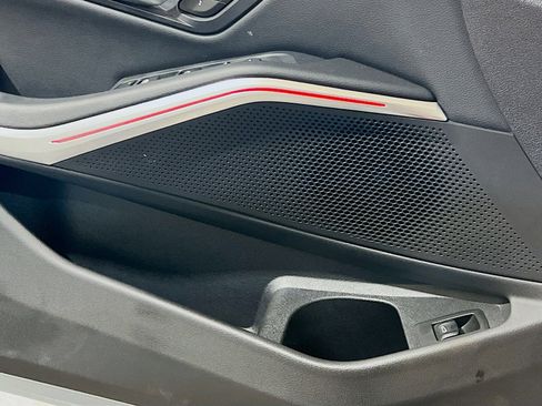 Used 2024 BMW 330i Sedan w/ M Sport Package image 15