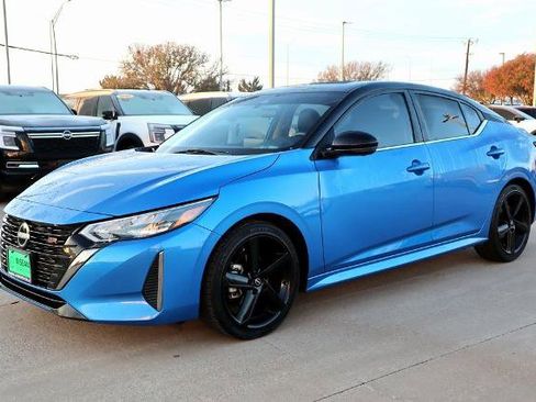 Certified 2024 Nissan Sentra SR w/ SR Premium Package image 3