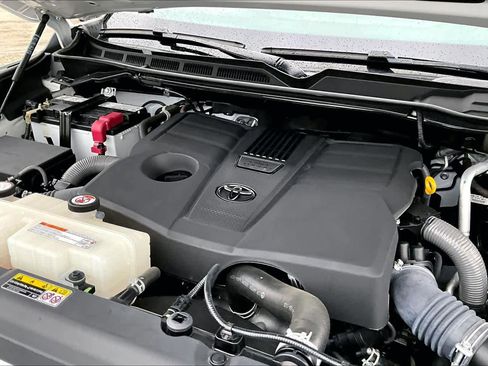 Used 2024 Toyota Tundra SR5 w/ SR5 Premium Package RWD image 32