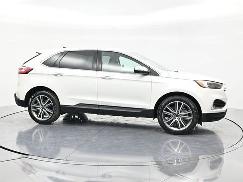 Used 2024 Ford Edge Titanium w/ Equipment Group 301A AWD/4WD image 4