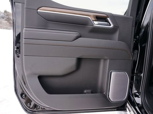 Used 2022 Chevrolet Silverado 1500 High Country w/ High Country Premium Package image 20