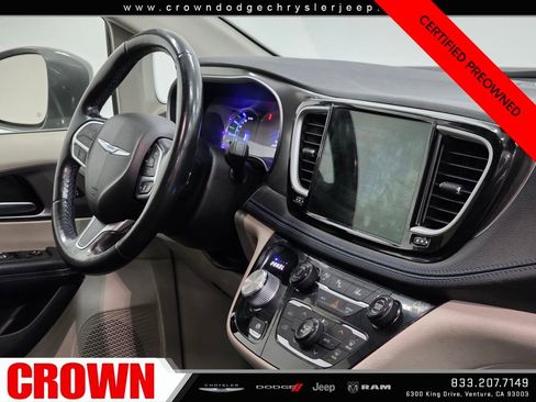 Certified 2021 Chrysler Pacifica Touring-L image 13