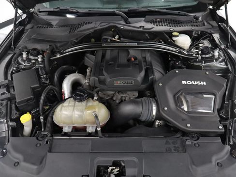 Used 2019 Ford Mustang Premium w/ Ecoboost Performance Package RWD image 40