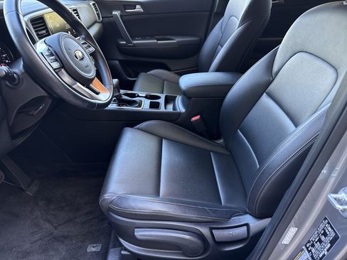 Used 2021 Kia Sportage S image 9