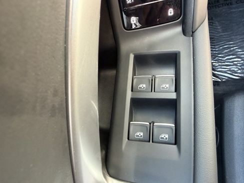 Used 2025 Audi Q5 Premium Plus w/ Premium Plus AWD/4WD image 28