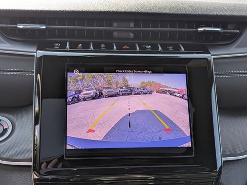 Certified 2025 Jeep Grand Cherokee L Laredo w/ Trailer Tow Package AWD/4WD image 23