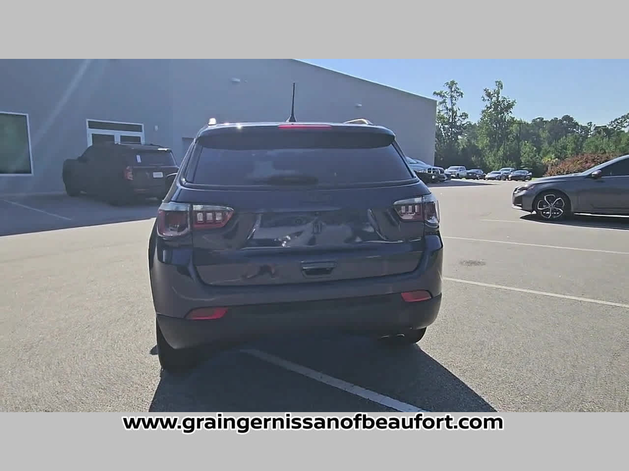 Used 2021 Jeep Compass Latitude w/ Driver Assistance Group FWD image 29
