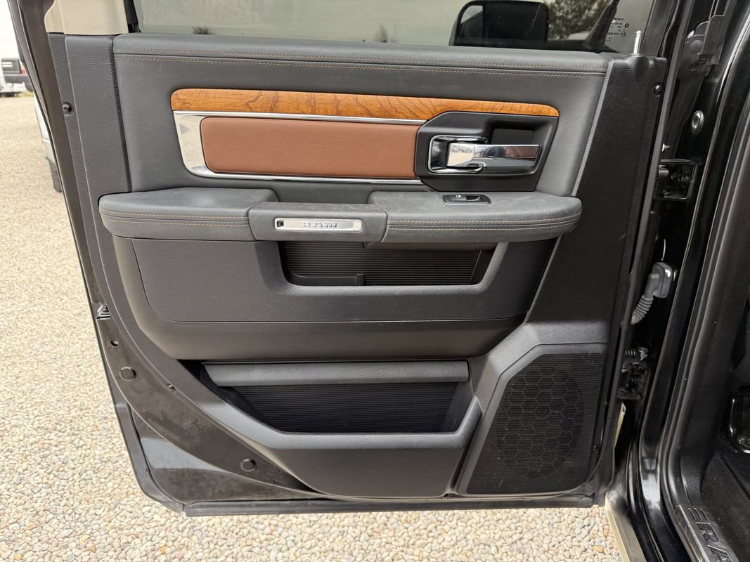 Used 2015 RAM 1500 Laramie Longhorn w/ Convenience Group AWD/4WD image 25