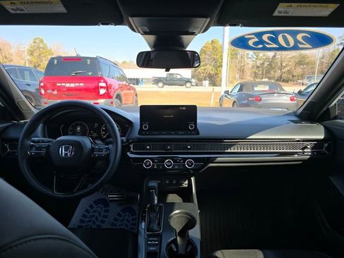 Used 2025 Honda Civic Sport image 12