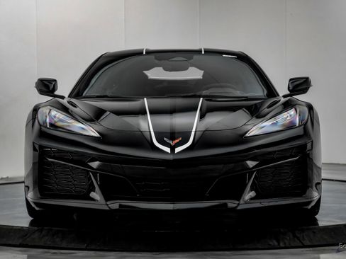 Used 2025 Chevrolet Corvette Z06 image 35